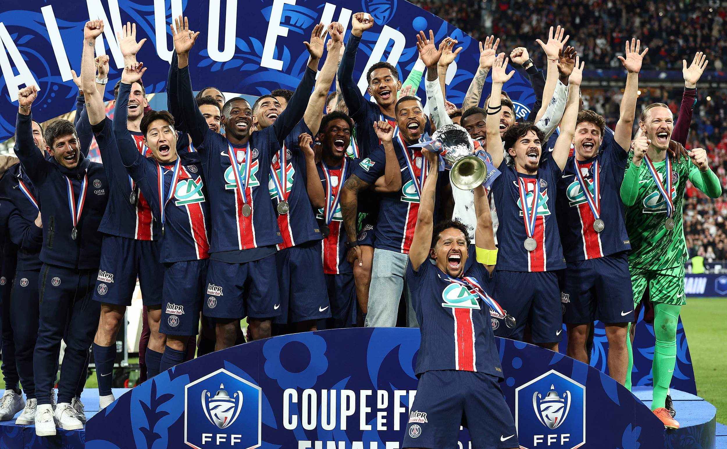 巴黎圣日耳曼领先积分榜,稳坐榜首的简单介绍 巴黎圣日耳曼领先积分榜,稳坐榜首的简单介绍