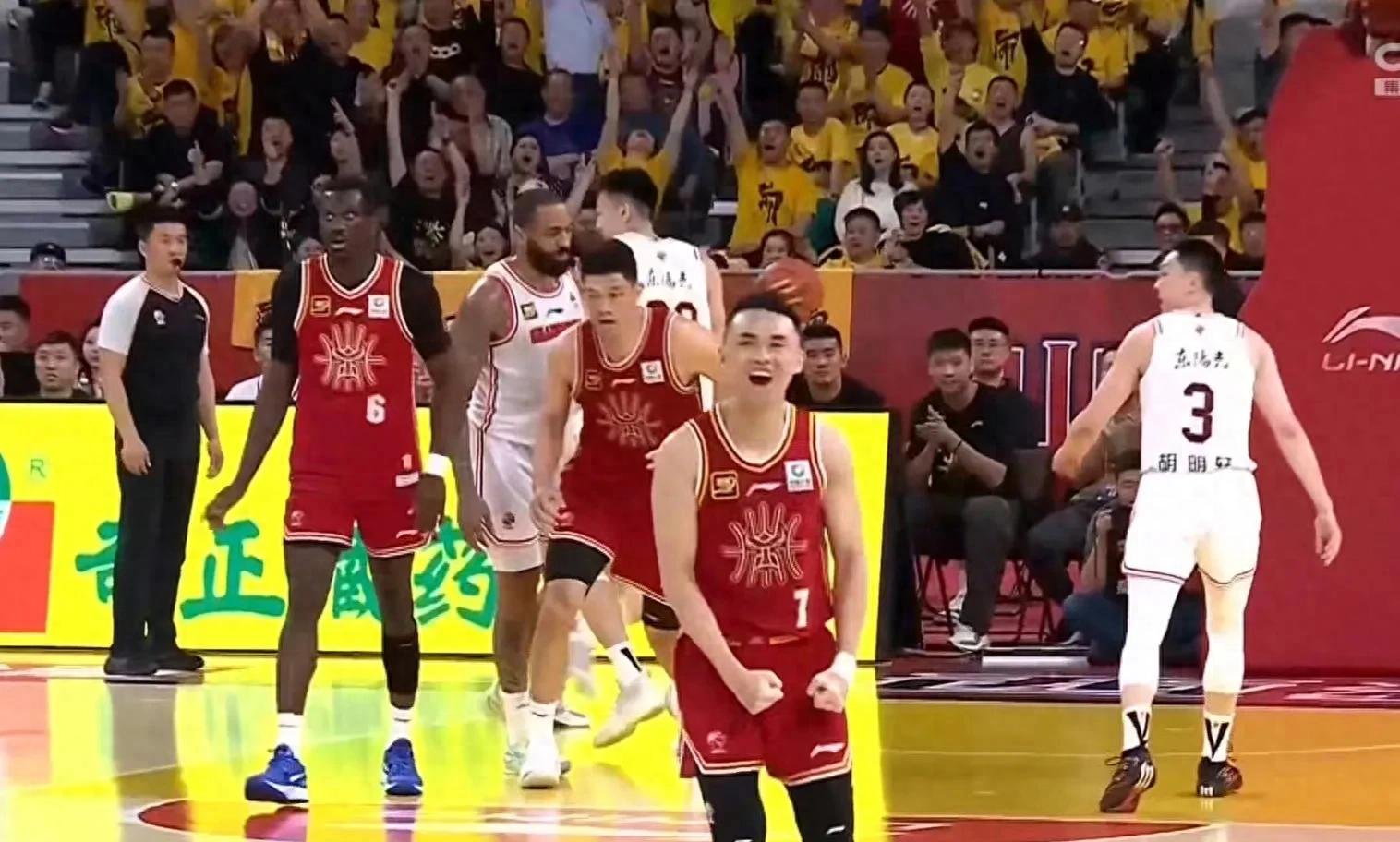 山西男篮稳坐积分榜前列,胜湖南队的简单介绍 山西男篮稳坐积分榜前列,胜湖南队的简单介绍