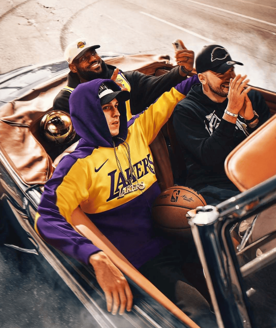 包含鹈鹕完胜北京队,东契奇惊艳四座的词条 包含鹈鹕完胜北京队,东契奇惊艳四座的词条