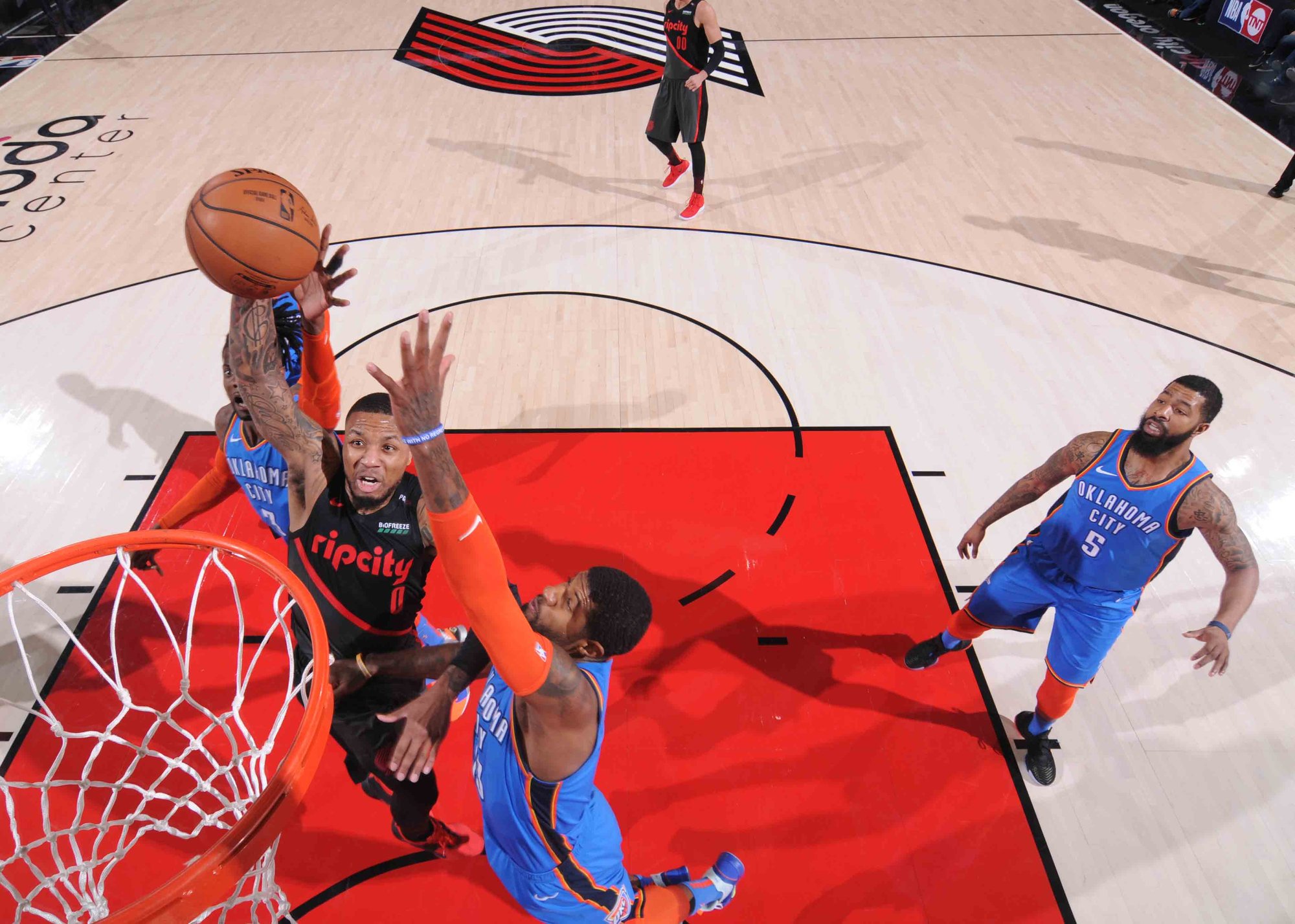 包含雷霆力克独行侠,詹姆斯带队取胜的词条 包含雷霆力克独行侠,詹姆斯带队取胜的词条