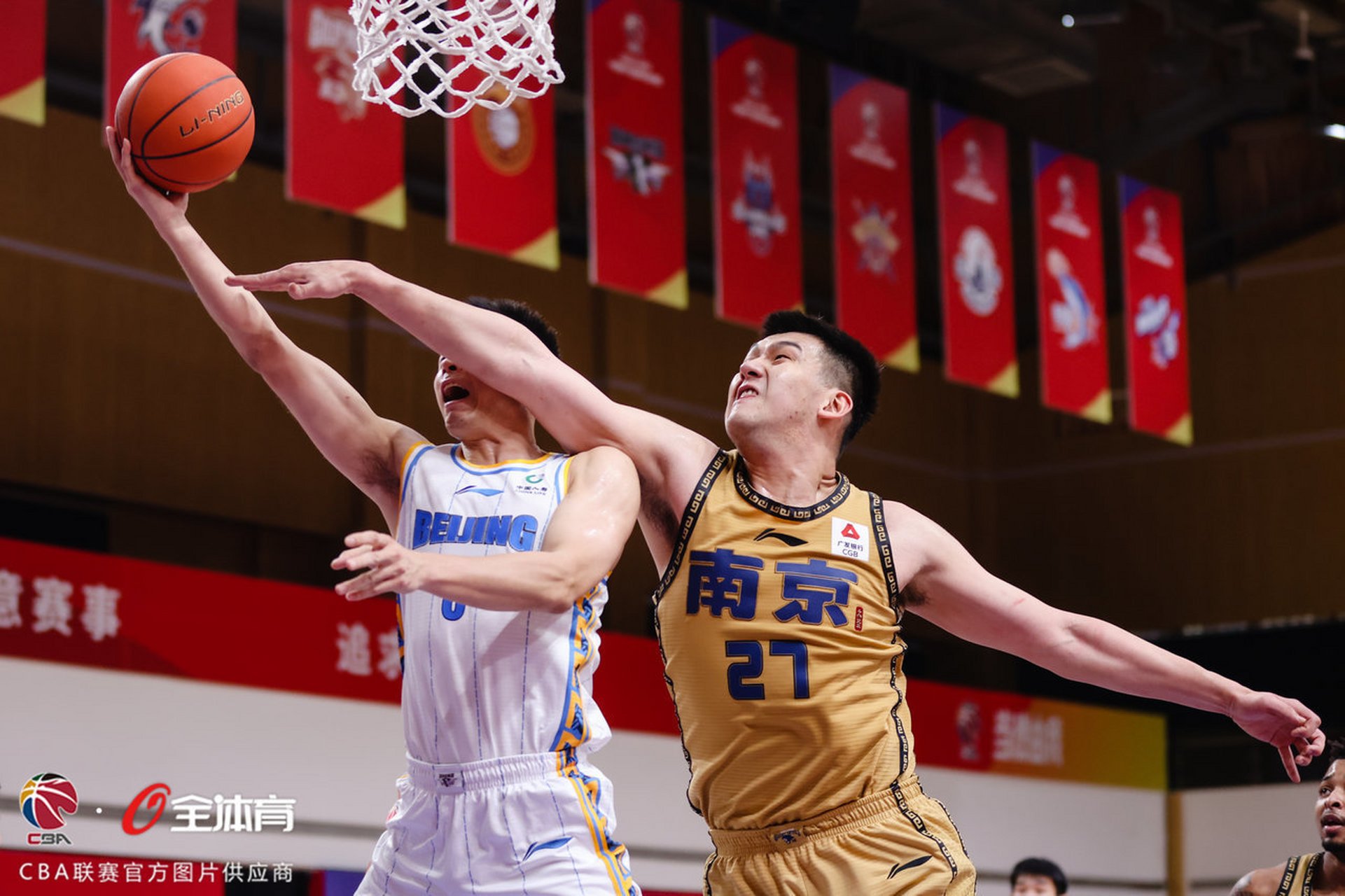 开云在线赛事平台-北京队绝杀深圳队，锡安统治全场的简单介绍