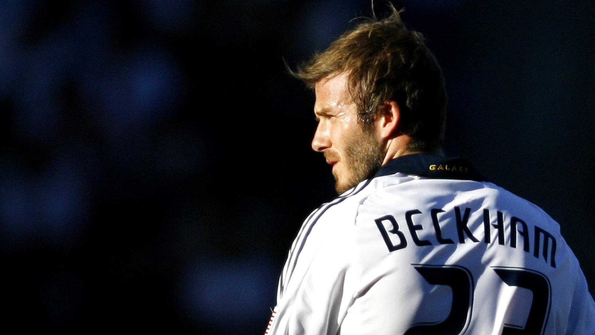 世界排名争夺战之夜,米切尔攻防两端的绝对统治