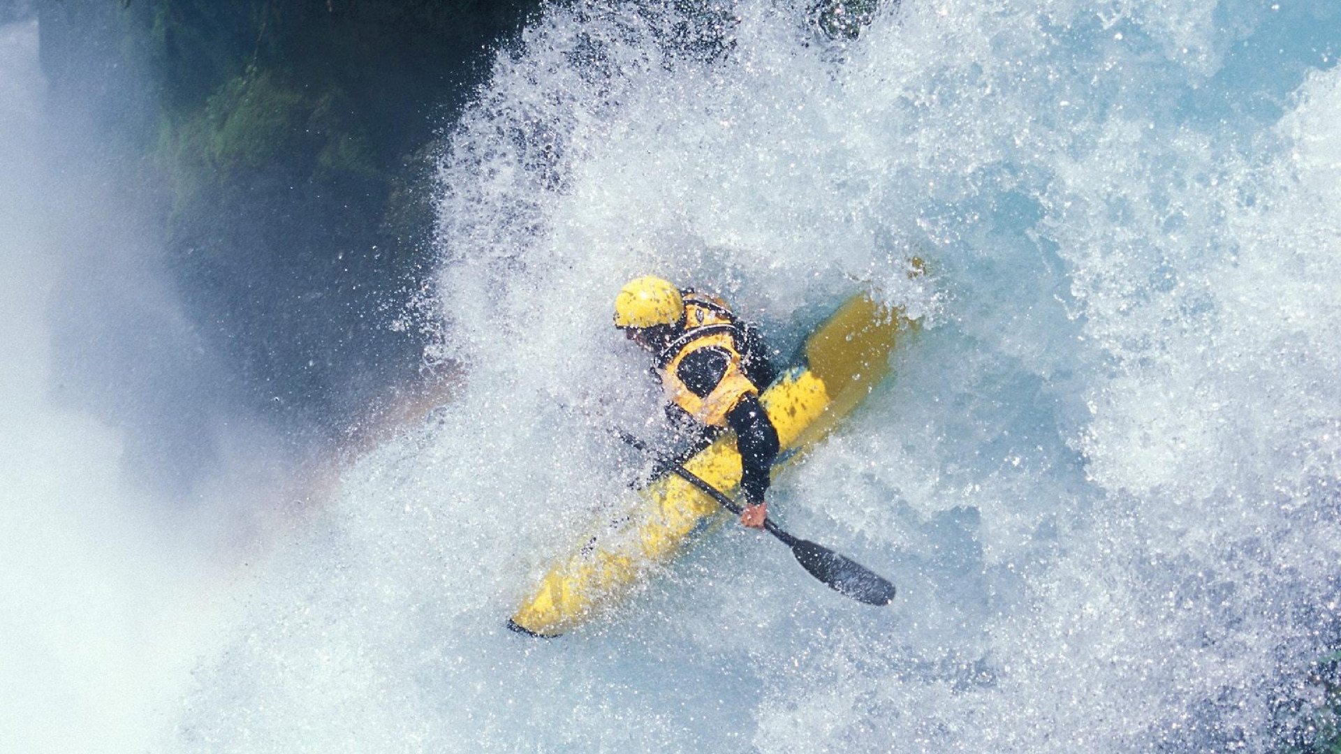 绝杀与复苏，泰国足球的奇迹之夜与桃田贤斗的王者归来
